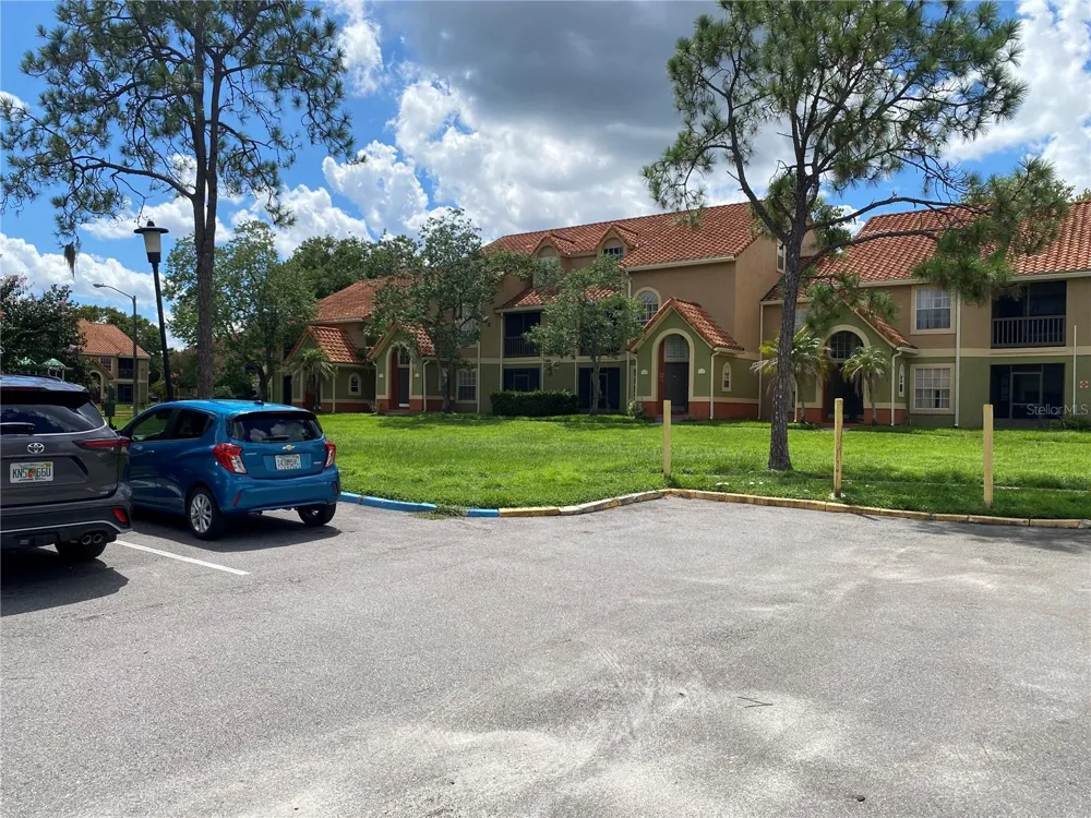 433 FOUNTAINHEAD CIRCLE #287 Kissimmee, FL 34741