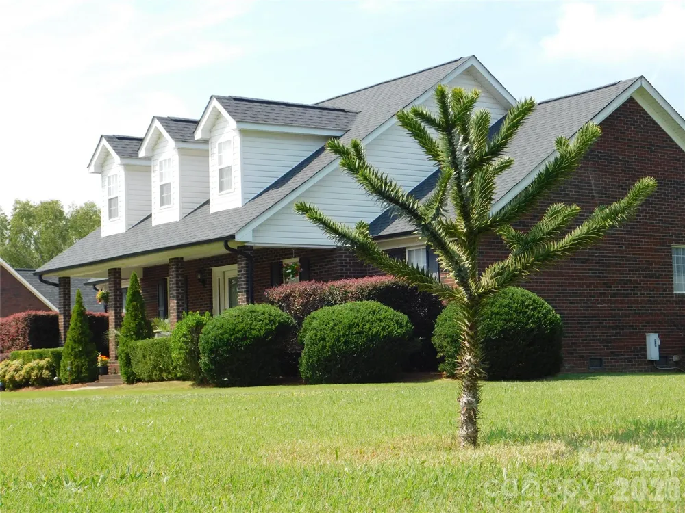 2502 Burton Estates Lane Lincolnton, NC 28092