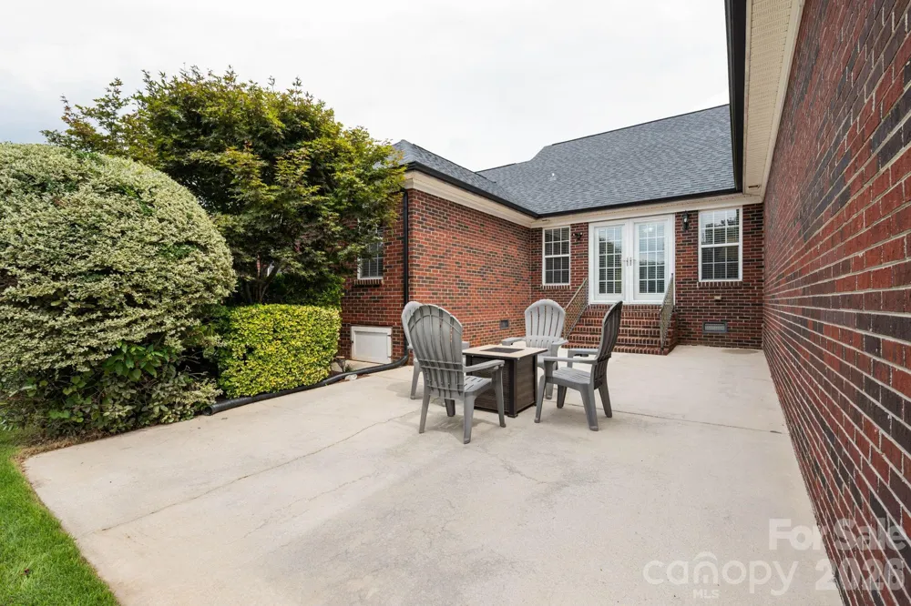 2502 Burton Estates Lane Lincolnton, NC 28092
