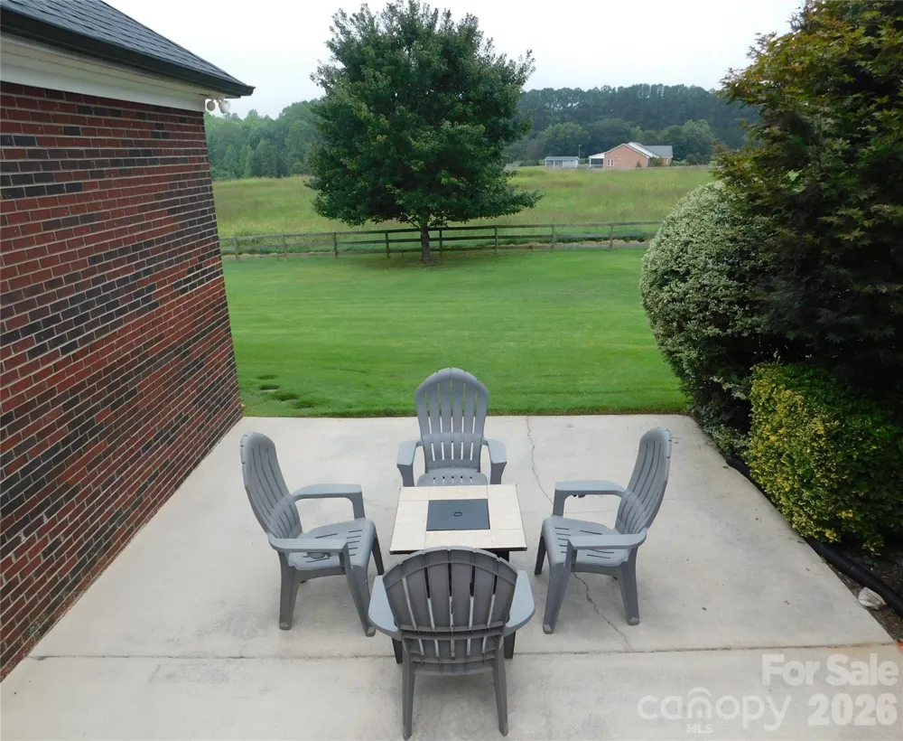 2502 Burton Estates Lane Lincolnton, NC 28092
