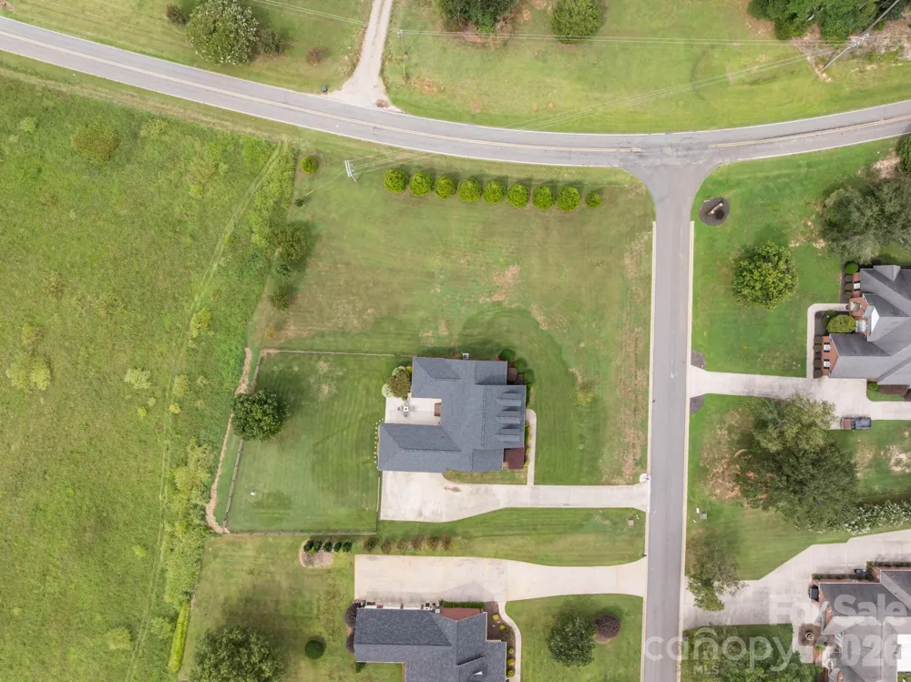 2502 Burton Estates Lane Lincolnton, NC 28092