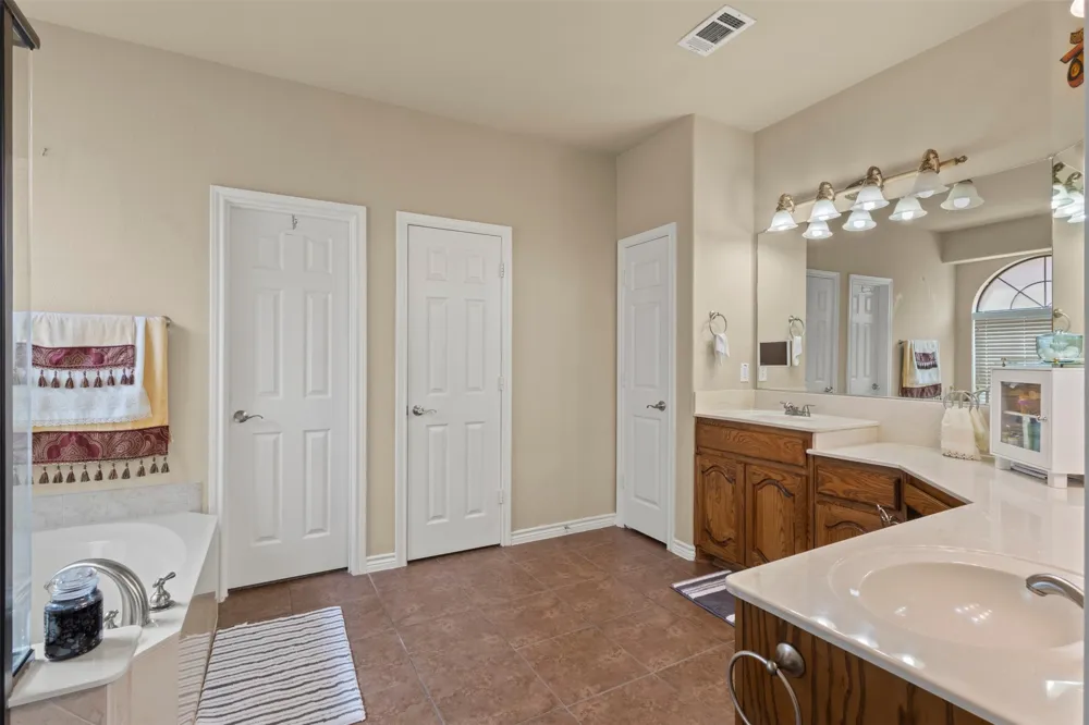 7256 Rueda Grand Prairie, TX 75054