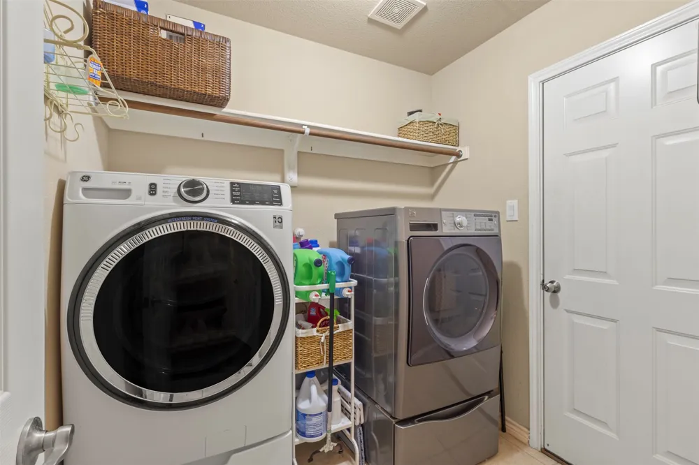 7256 Rueda Grand Prairie, TX 75054