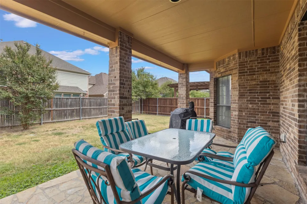 7256 Rueda Grand Prairie, TX 75054