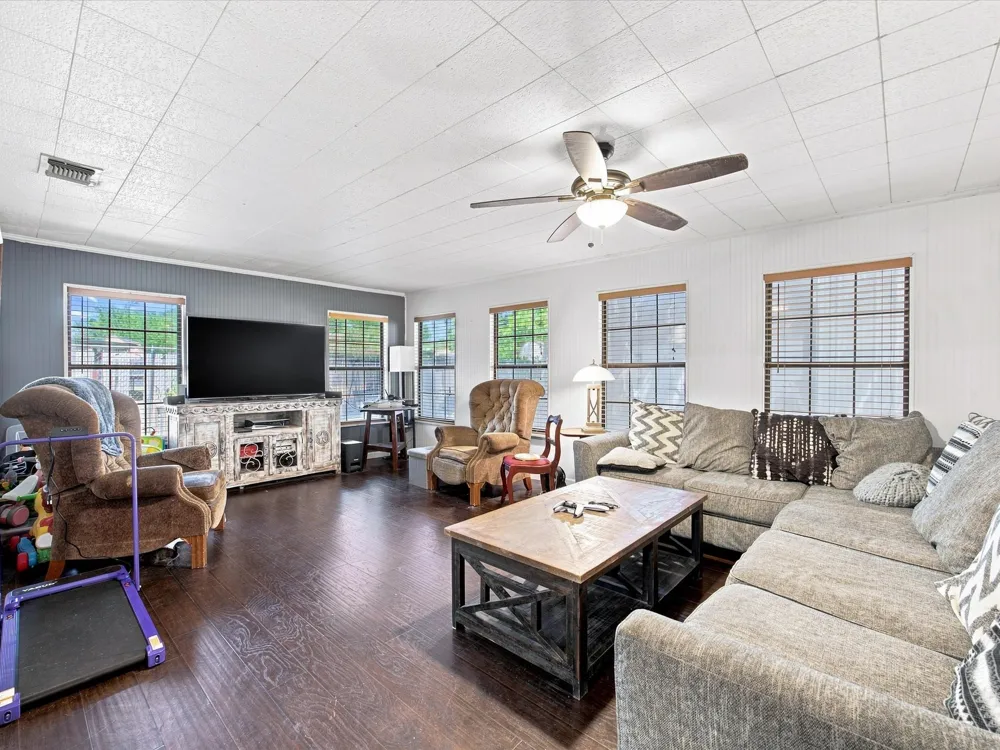 100 NW Jill Ann Drive Burleson, TX 76028