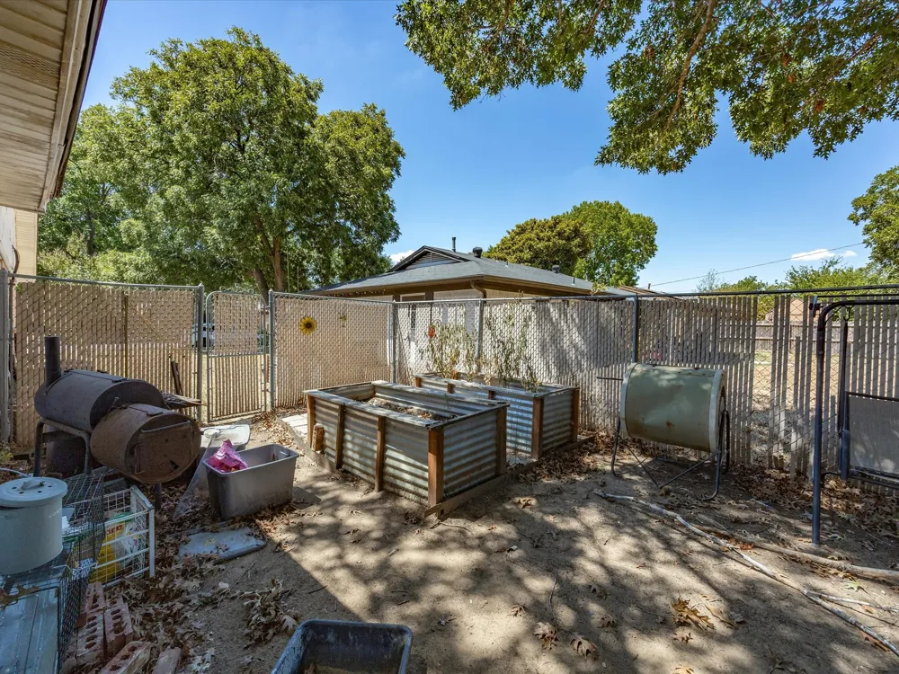 100 NW Jill Ann Drive Burleson, TX 76028