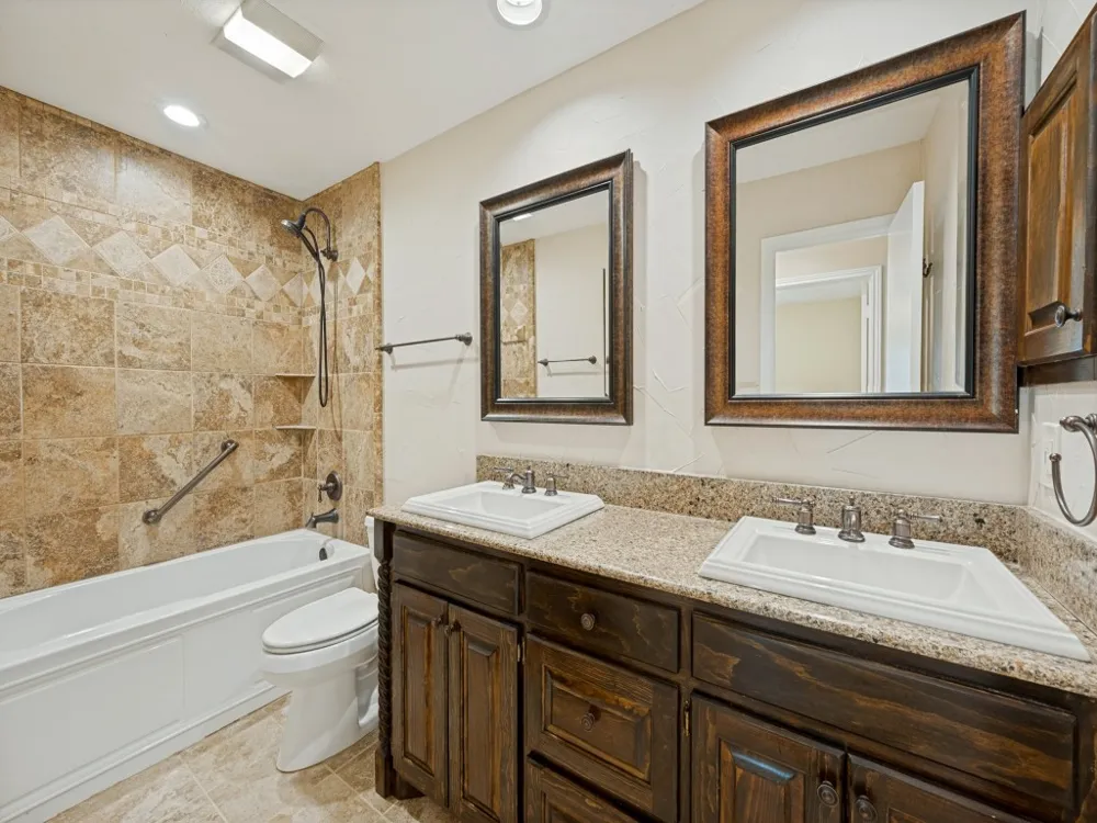 4304 Country Brook Drive Dallas, TX 75287