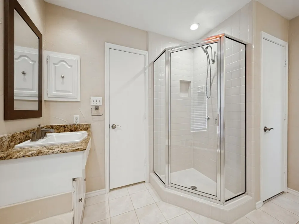 4304 Country Brook Drive Dallas, TX 75287
