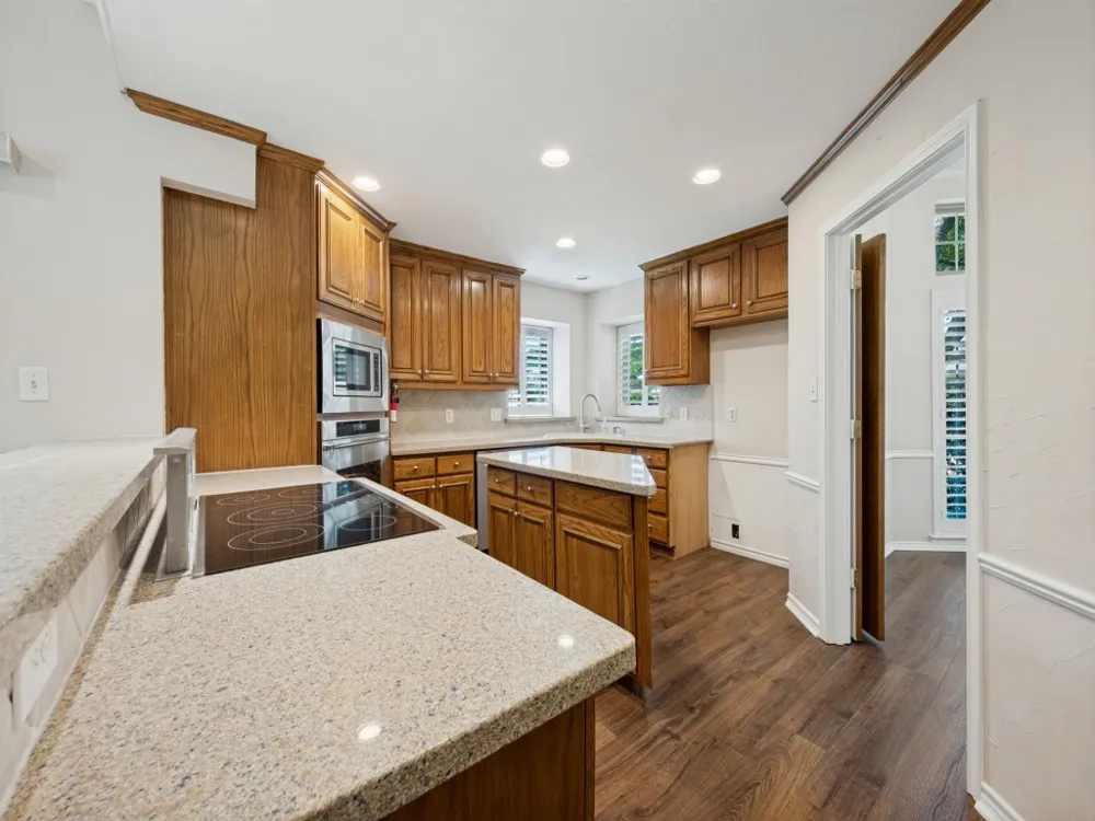 4304 Country Brook Drive Dallas, TX 75287