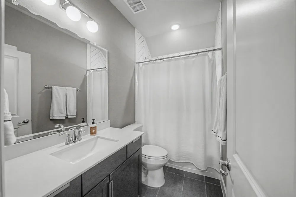 8229 Plumbago Way Dallas, TX 75252