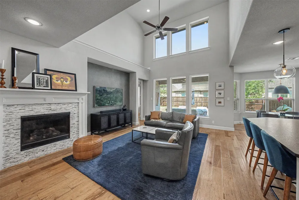 8229 Plumbago Way Dallas, TX 75252