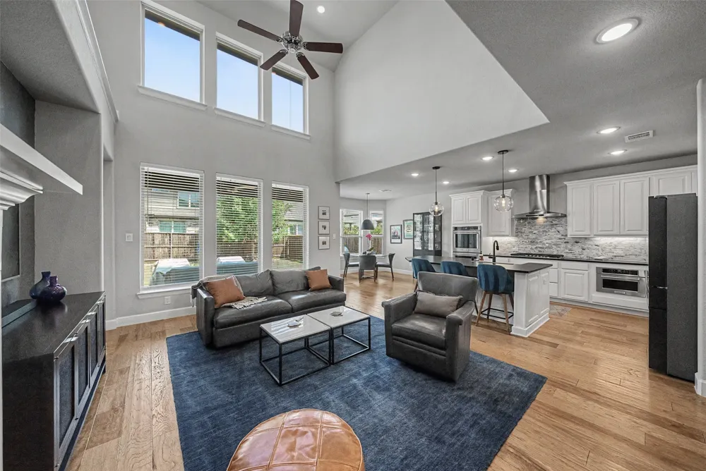 8229 Plumbago Way Dallas, TX 75252