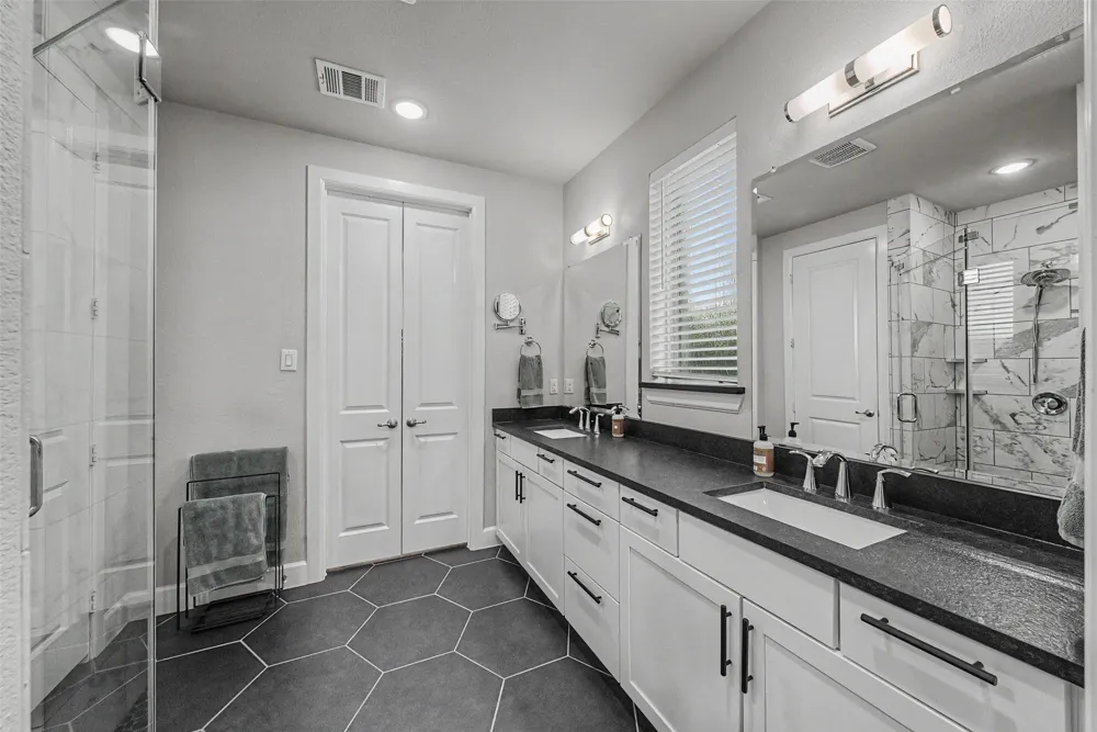 8229 Plumbago Way Dallas, TX 75252
