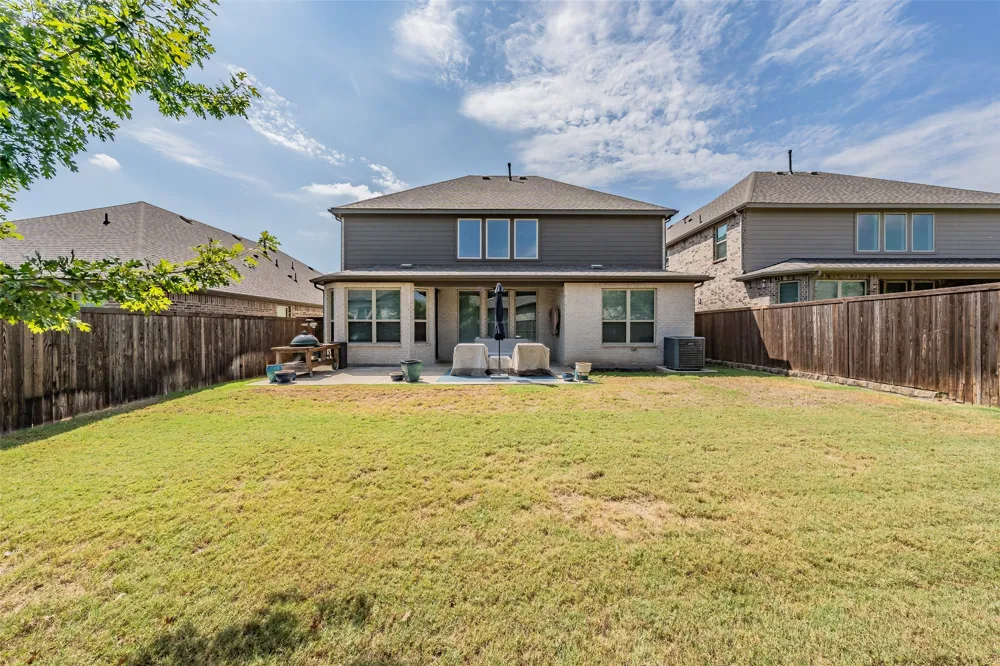 8229 Plumbago Way Dallas, TX 75252