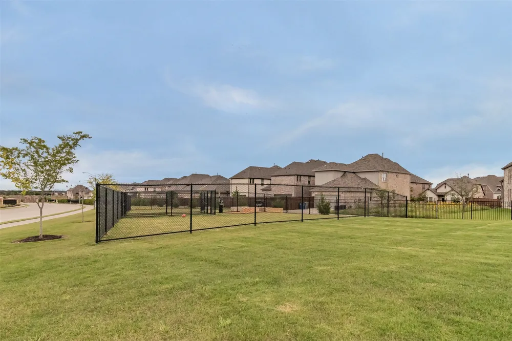8229 Plumbago Way Dallas, TX 75252