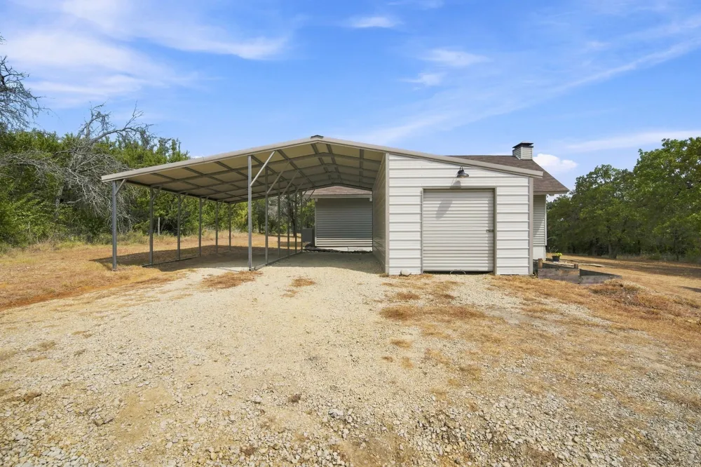 2117 County Road 2010 #B Glen Rose, TX 76043