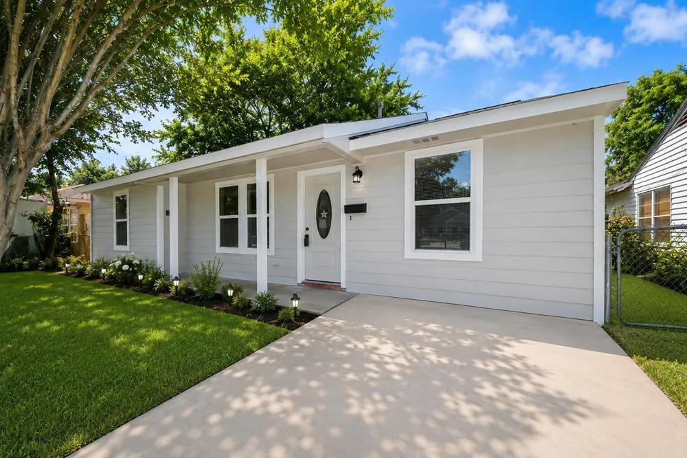 4914 Angleton Street Houston, TX 77033