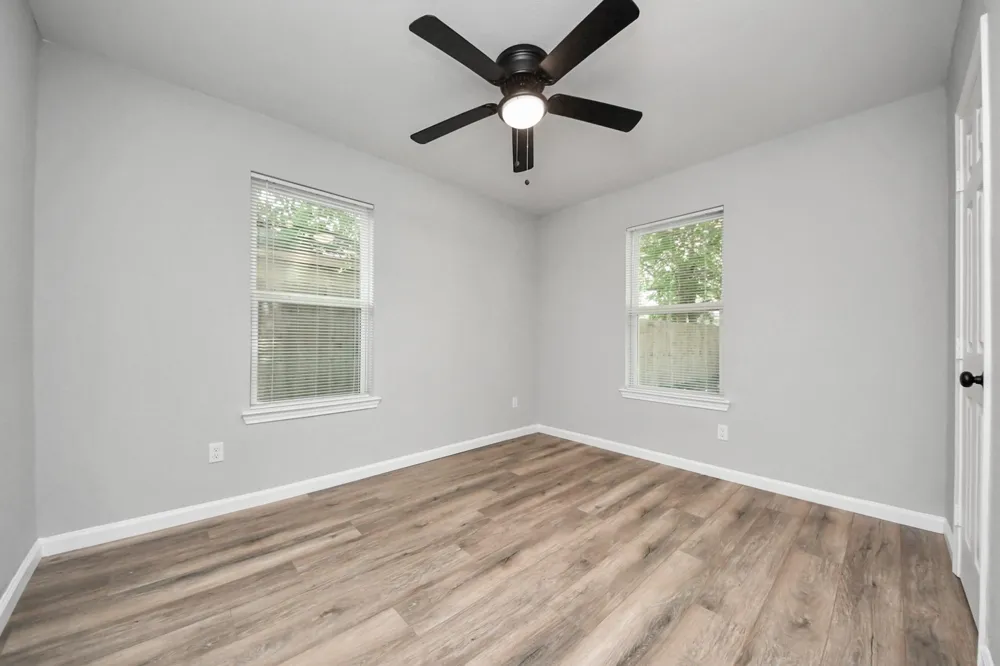 4914 Angleton Street Houston, TX 77033