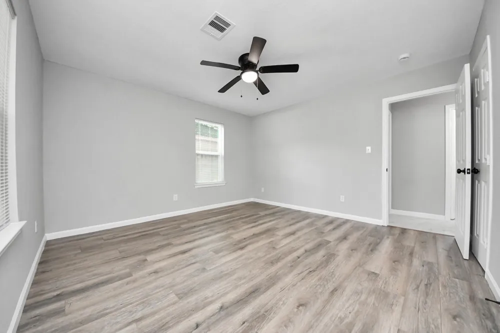 4914 Angleton Street Houston, TX 77033
