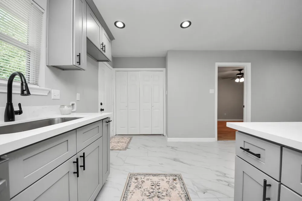 4914 Angleton Street Houston, TX 77033