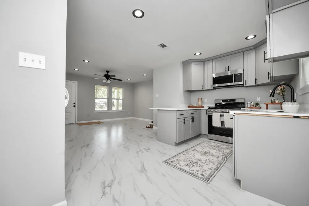 4914 Angleton Street Houston, TX 77033