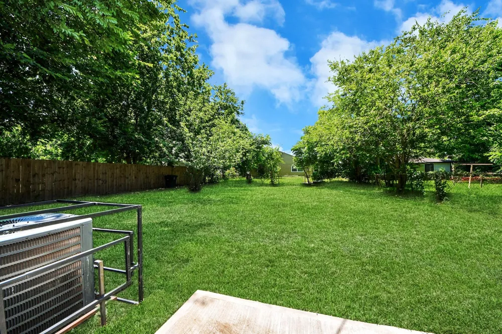 4914 Angleton Street Houston, TX 77033