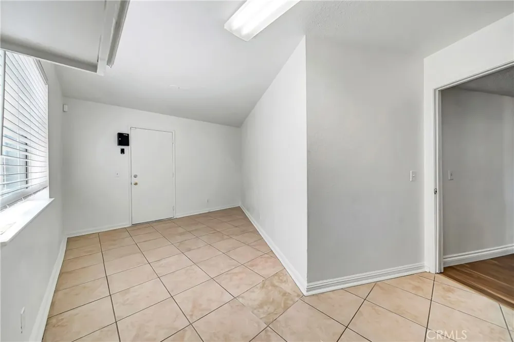 44636 17th St East E Lancaster, CA 93535