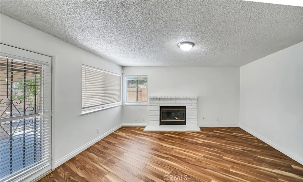 44636 17th St East E Lancaster, CA 93535