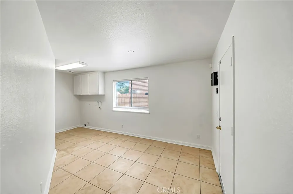 44636 17th St East E Lancaster, CA 93535