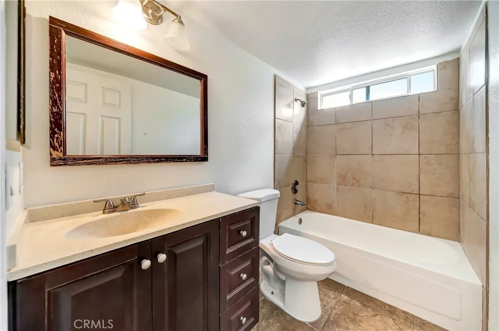 44636 17th St East E Lancaster, CA 93535