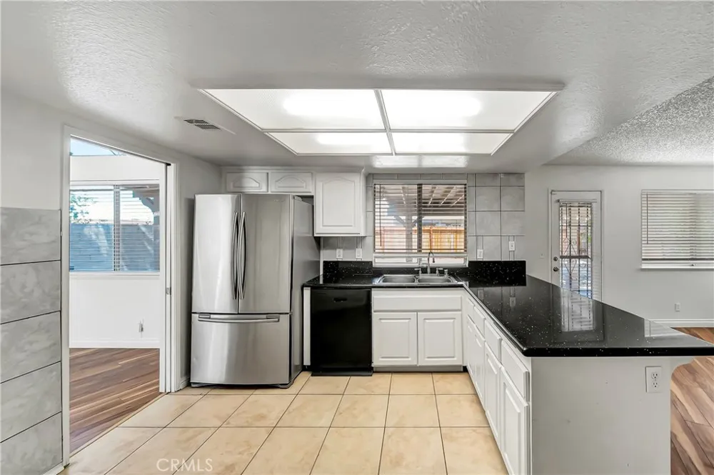 44636 17th St East E Lancaster, CA 93535