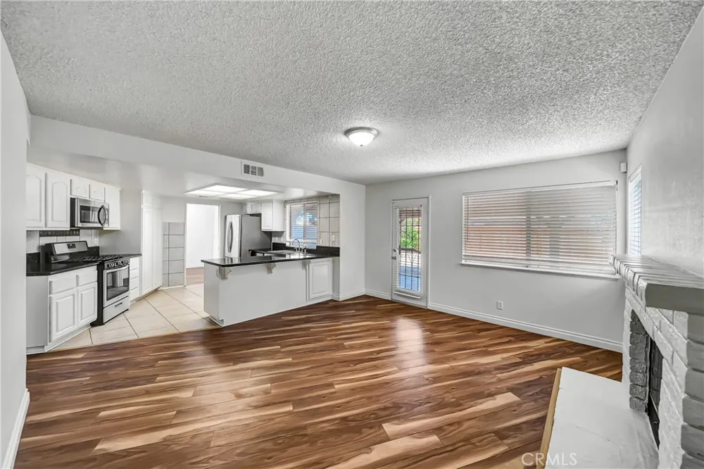 44636 17th St East E Lancaster, CA 93535