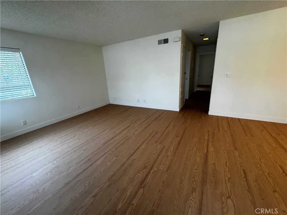 165 Tarocco Irvine, CA 92618