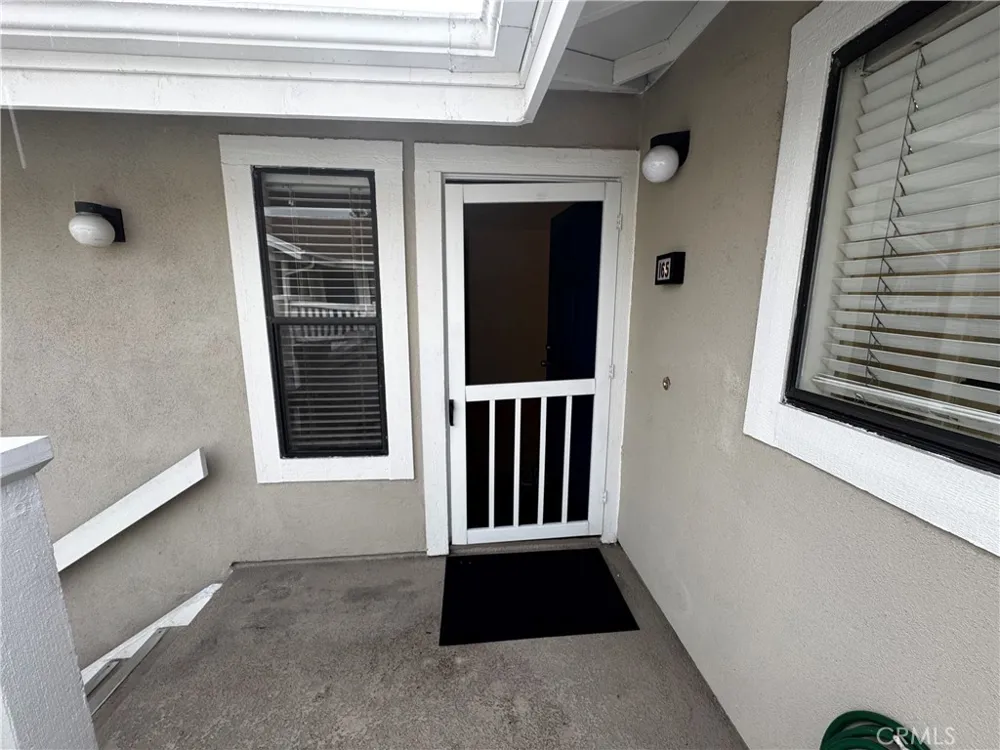 165 Tarocco Irvine, CA 92618