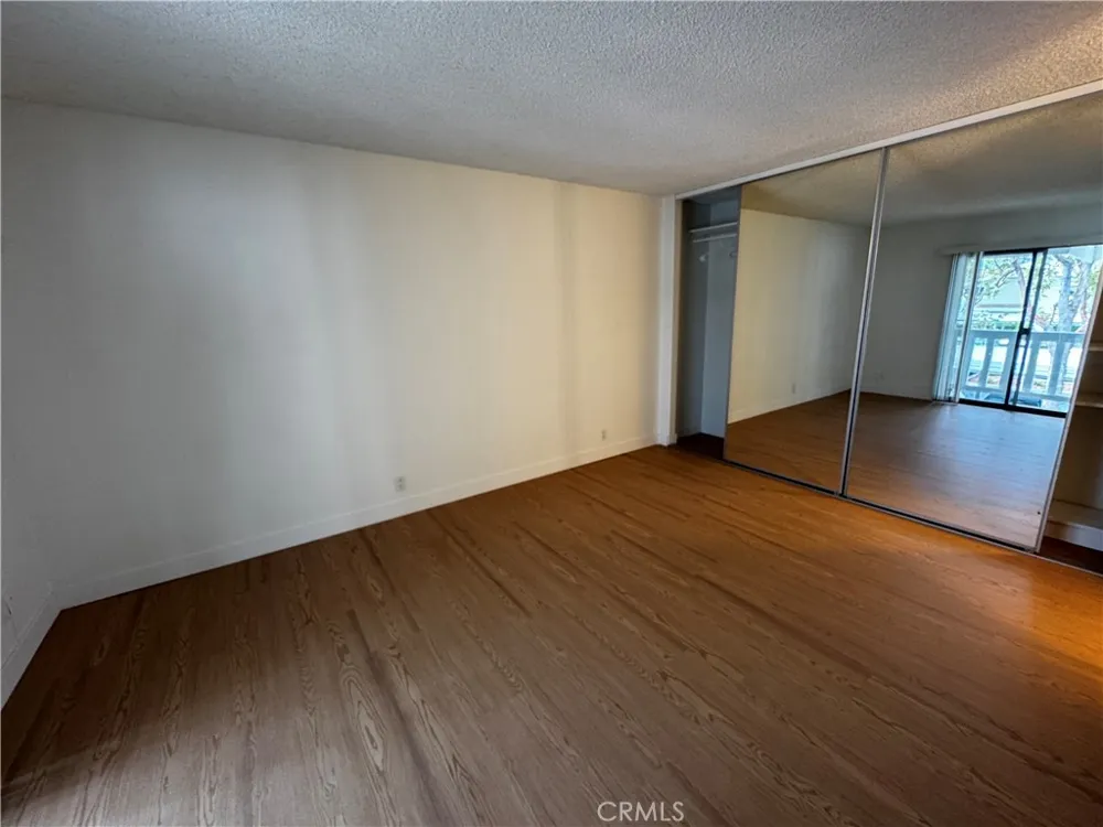 165 Tarocco Irvine, CA 92618