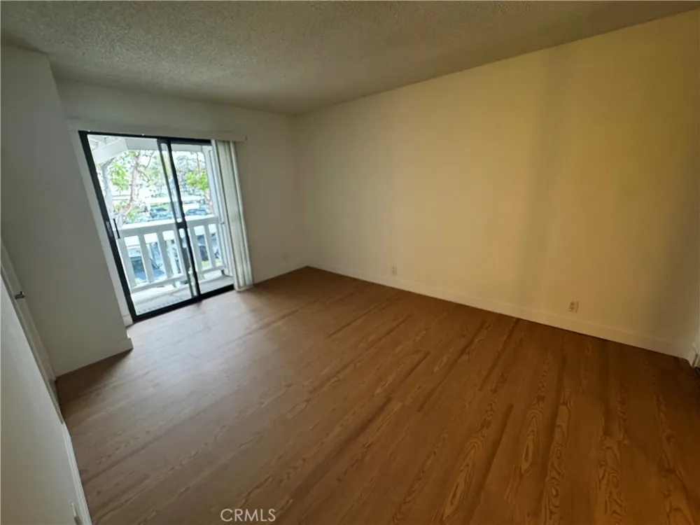 165 Tarocco Irvine, CA 92618