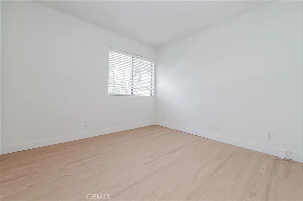 165 Tarocco Irvine, CA 92618