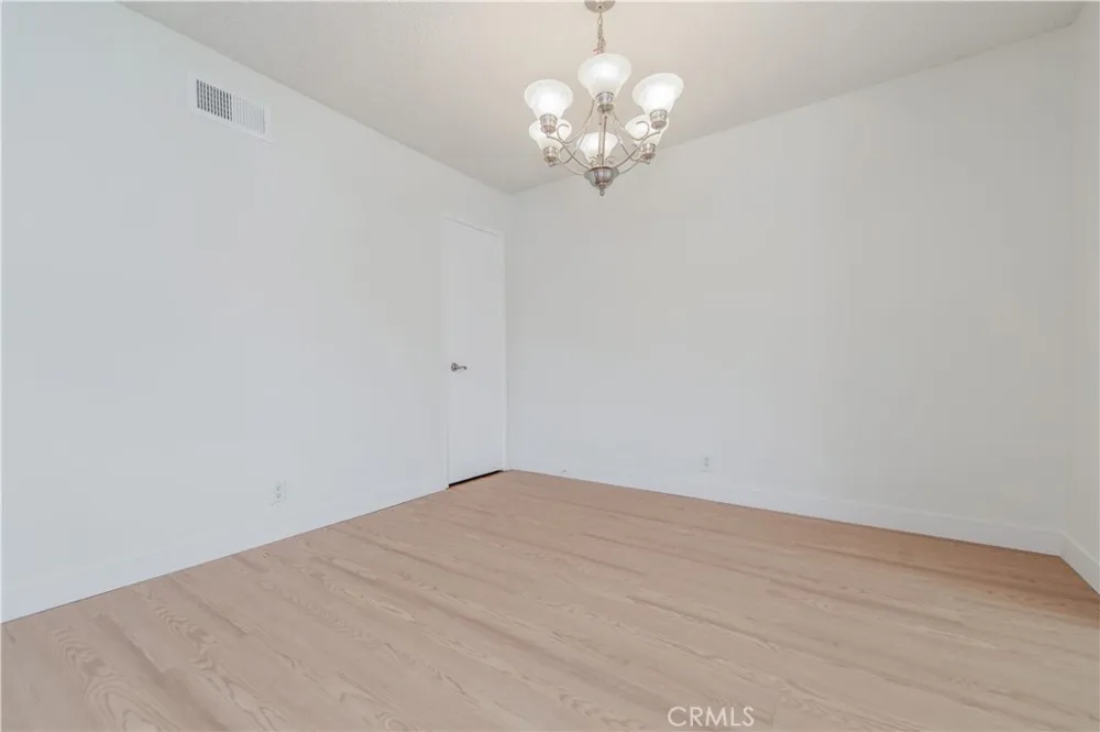 165 Tarocco Irvine, CA 92618
