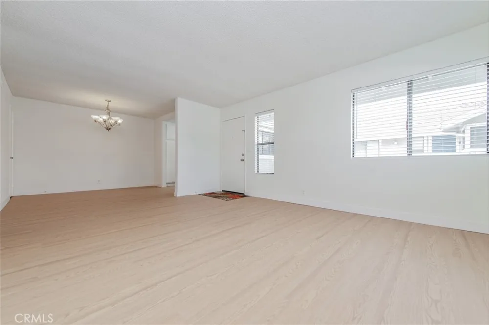 165 Tarocco Irvine, CA 92618