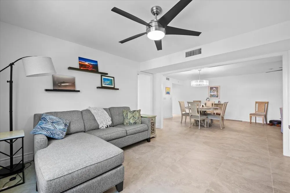 1205 E SANDY LANE E #249 Singer Island, FL 33404