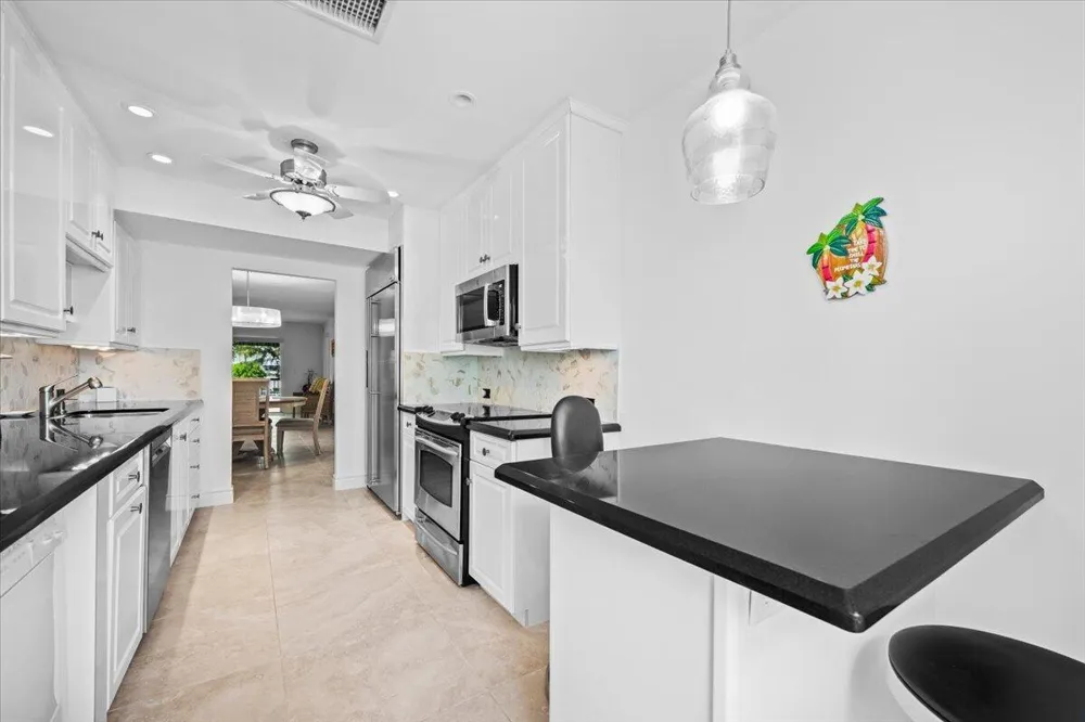 1205 E SANDY LANE E #249 Singer Island, FL 33404
