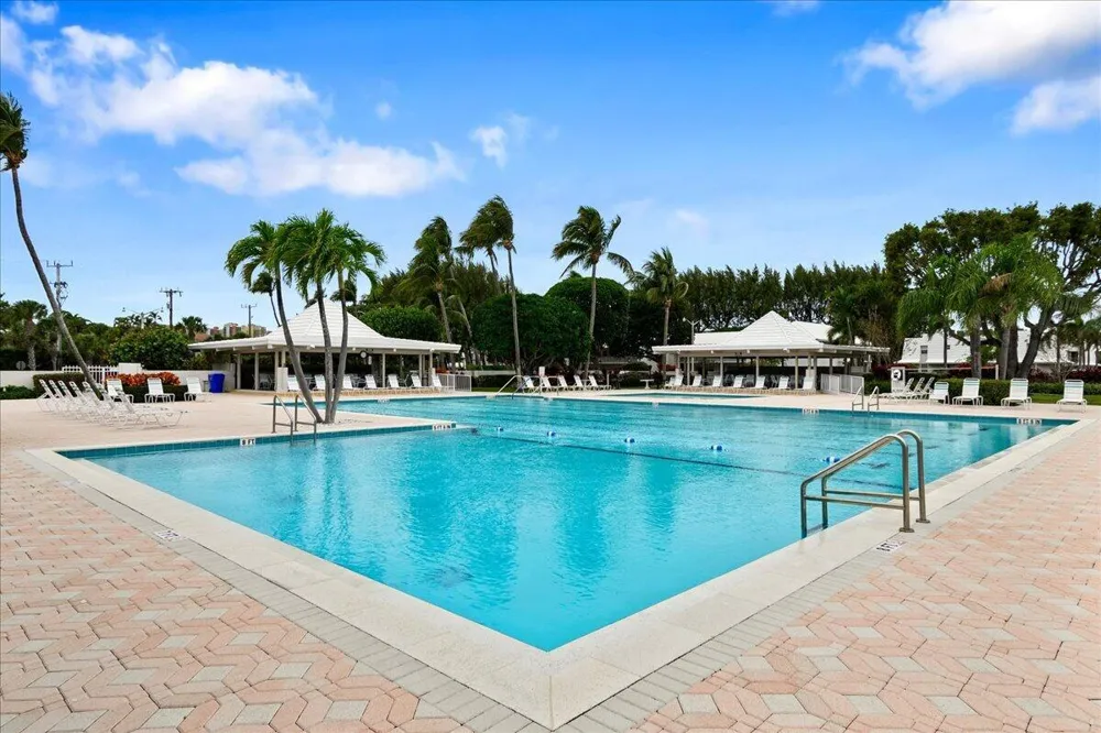 1205 E SANDY LANE E #249 Singer Island, FL 33404