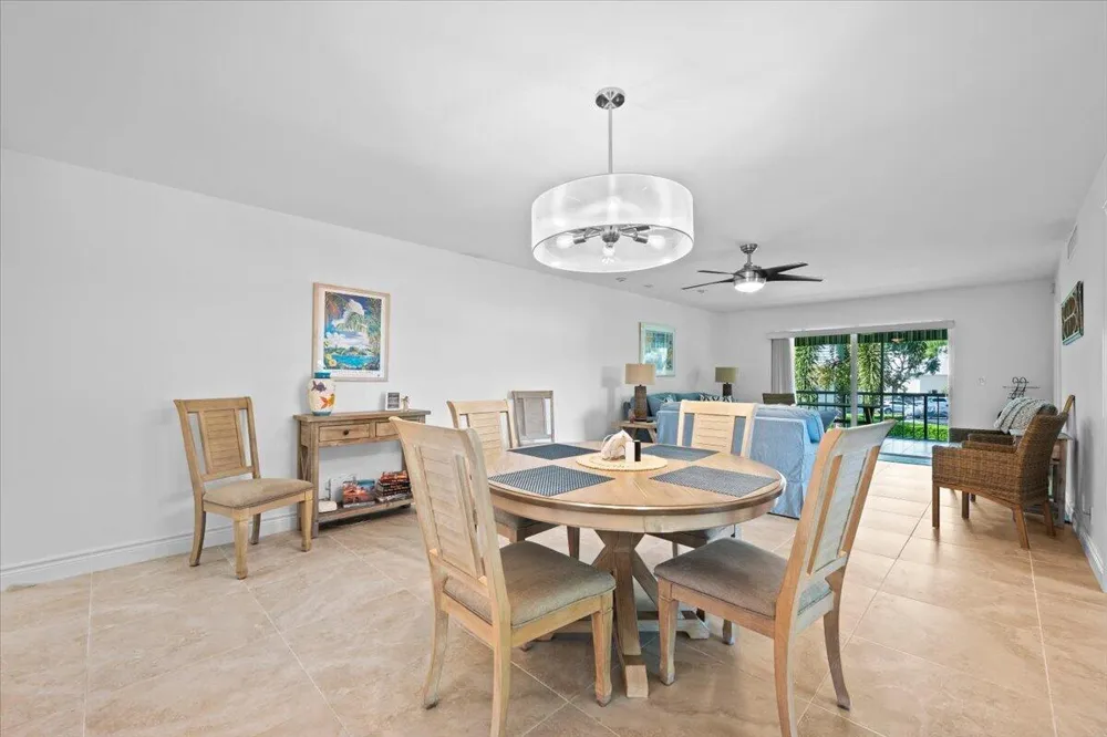 1205 E SANDY LANE E #249 Singer Island, FL 33404