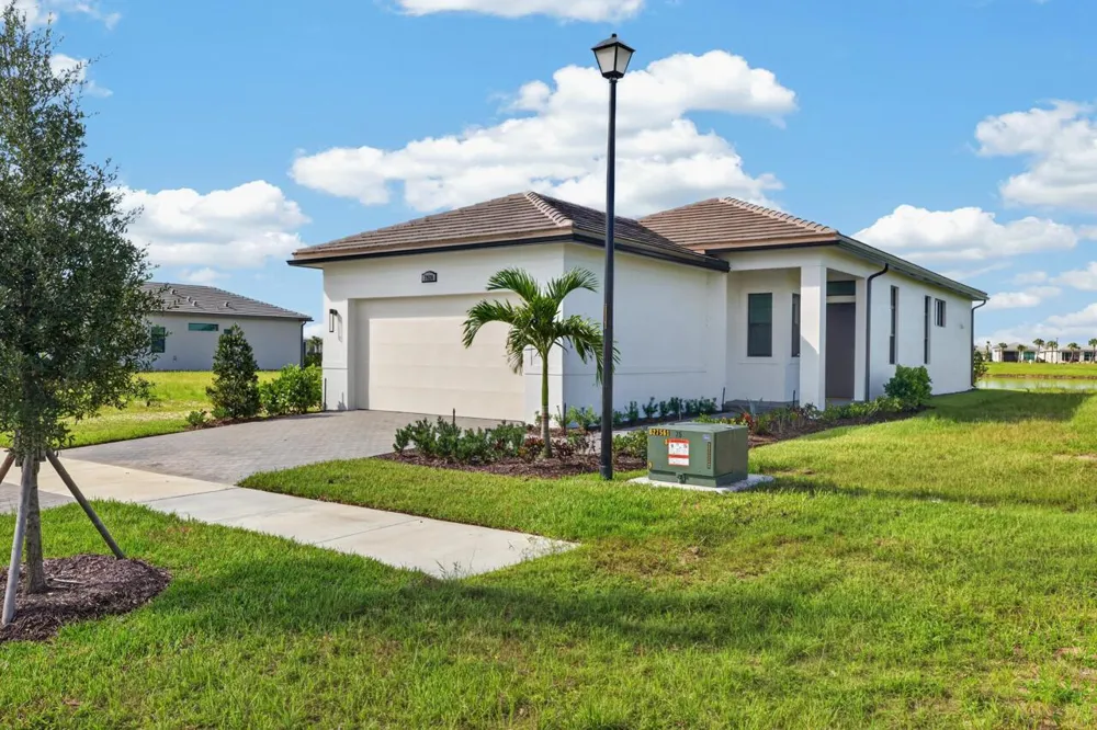 7920 SW ANDREA WAY Port St. Lucie, FL 34987