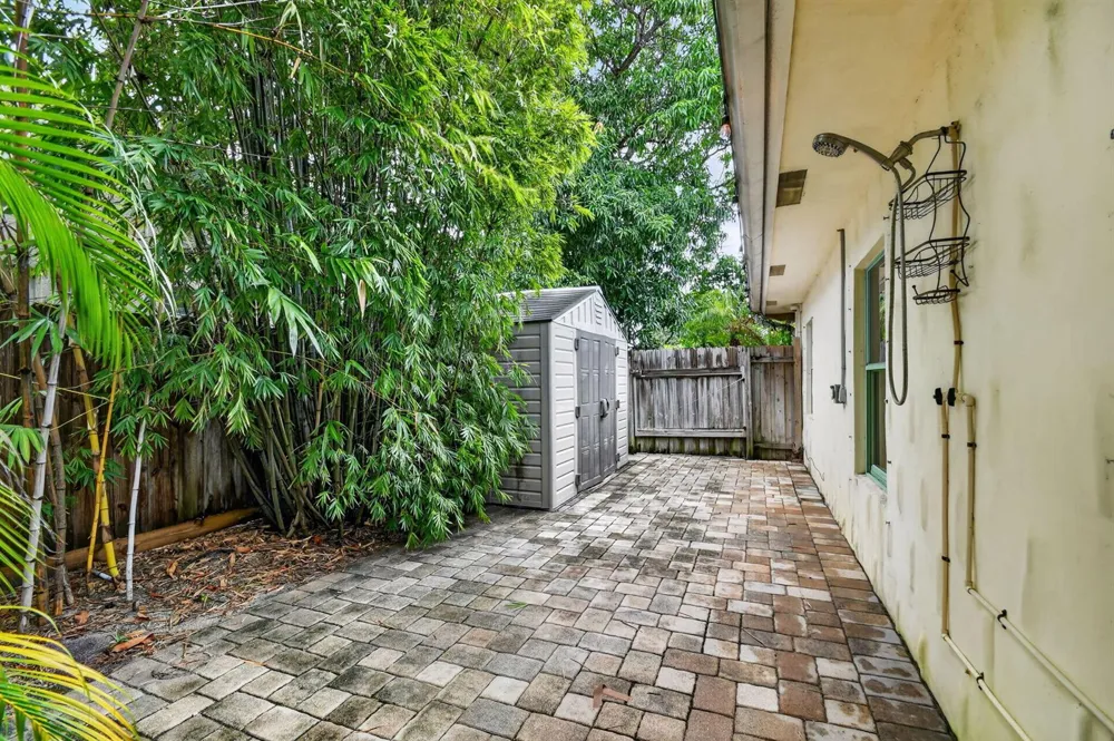 4311 GARDEN AVENUE West Palm Beach, FL 33405