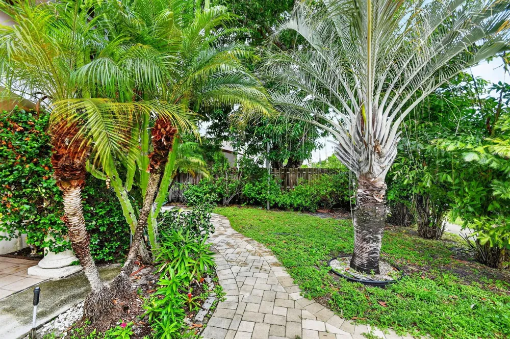 4311 GARDEN AVENUE West Palm Beach, FL 33405