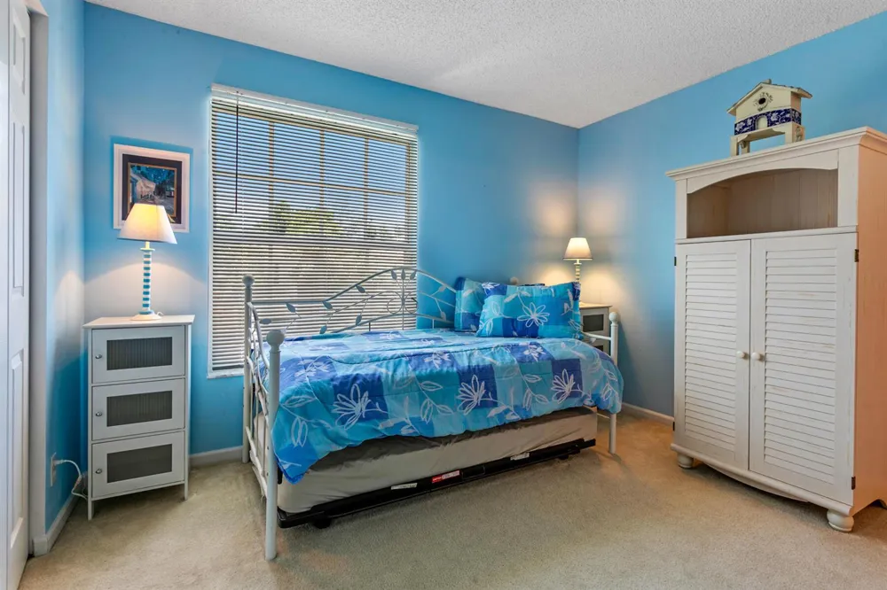 4976 PALMBROOKE CIRCLE West Palm Beach, FL 33417