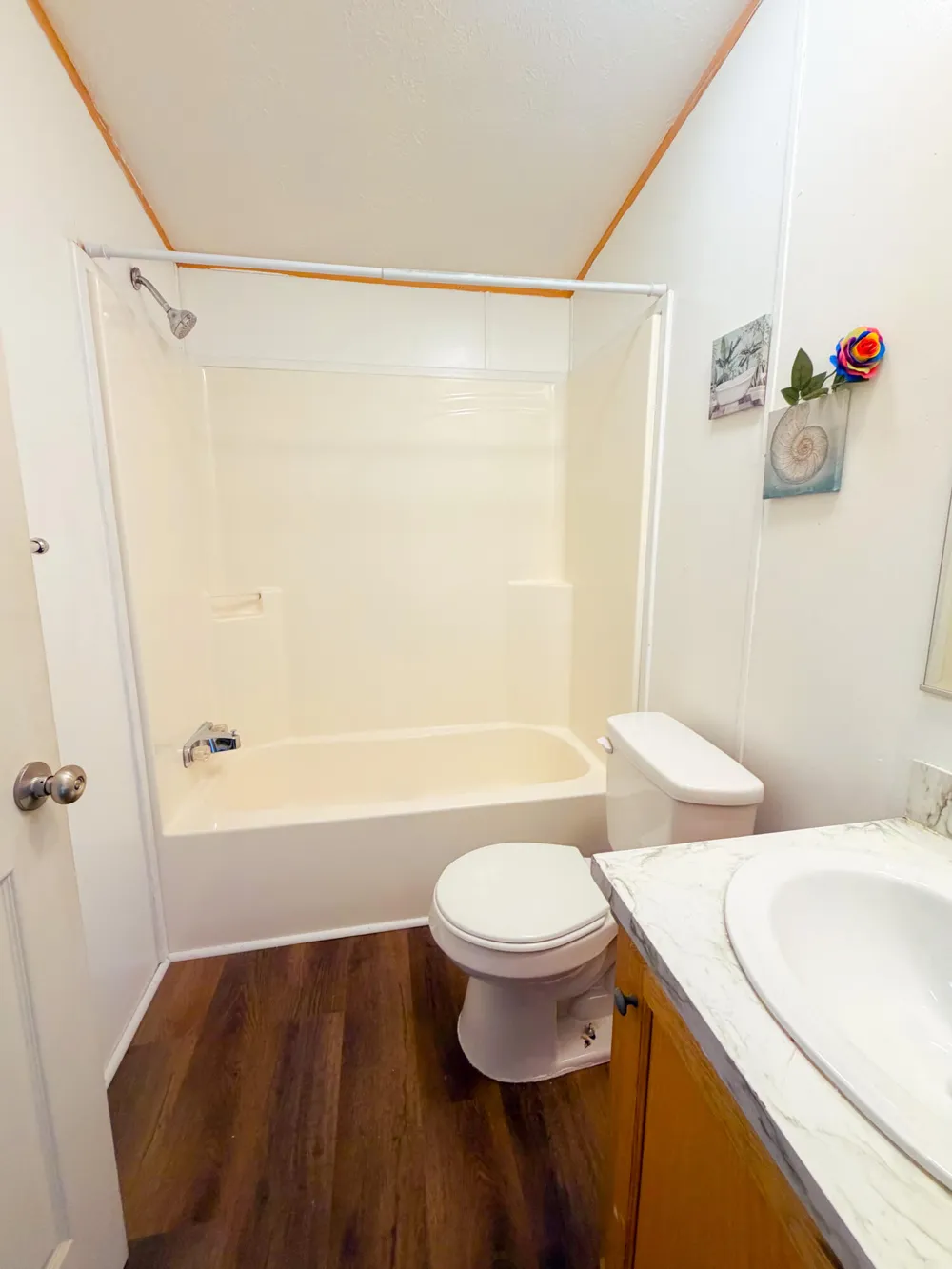 2040 Reo Avenue Lincoln Park City, MI 48146