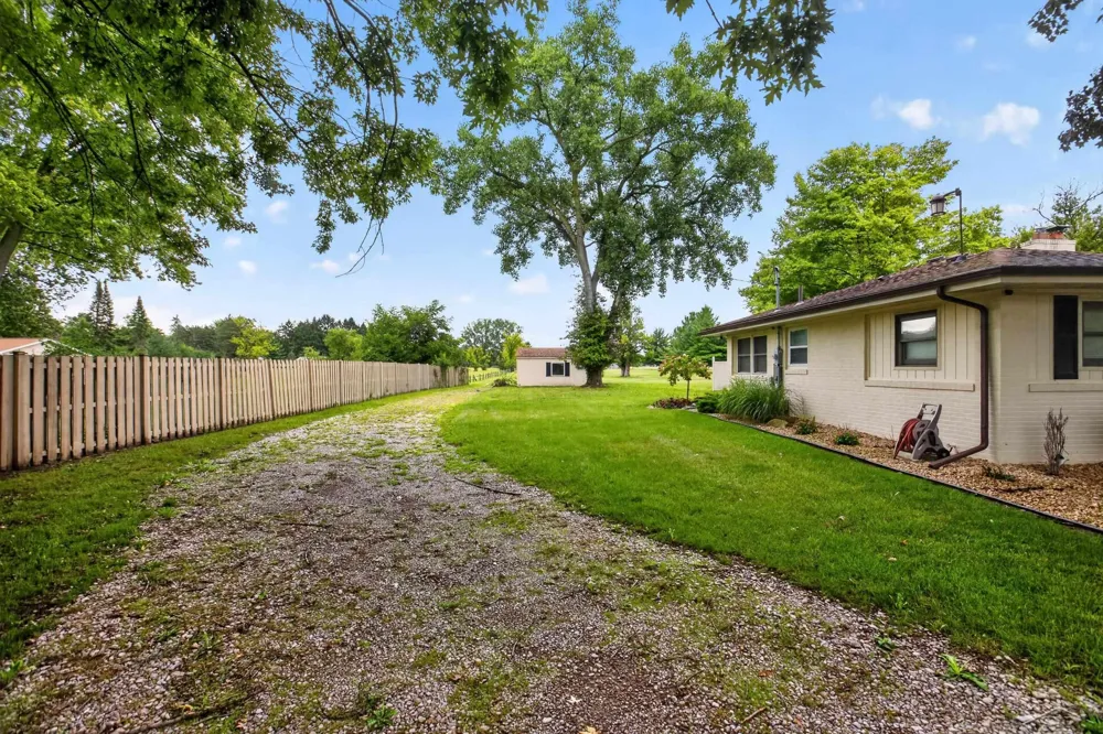 3850 Midland Road Saginaw Charter Township, MI 48603
