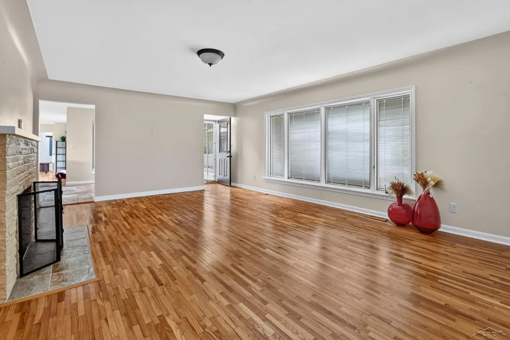 3850 Midland Road Saginaw Charter Township, MI 48603